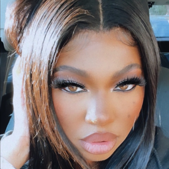 Meet your Posher, Abusiah - Picture 2 of 2